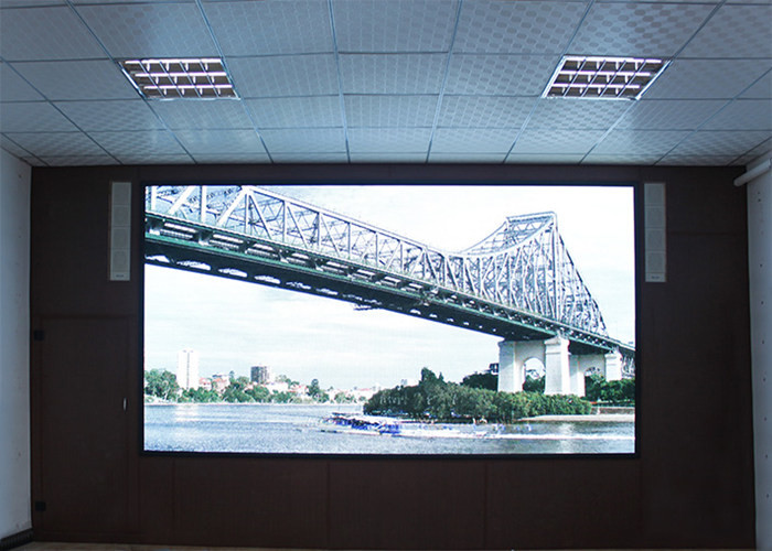 P2.5 Indoor Advertising Led Display Screen For Studio , Strong And Stable Cabinet