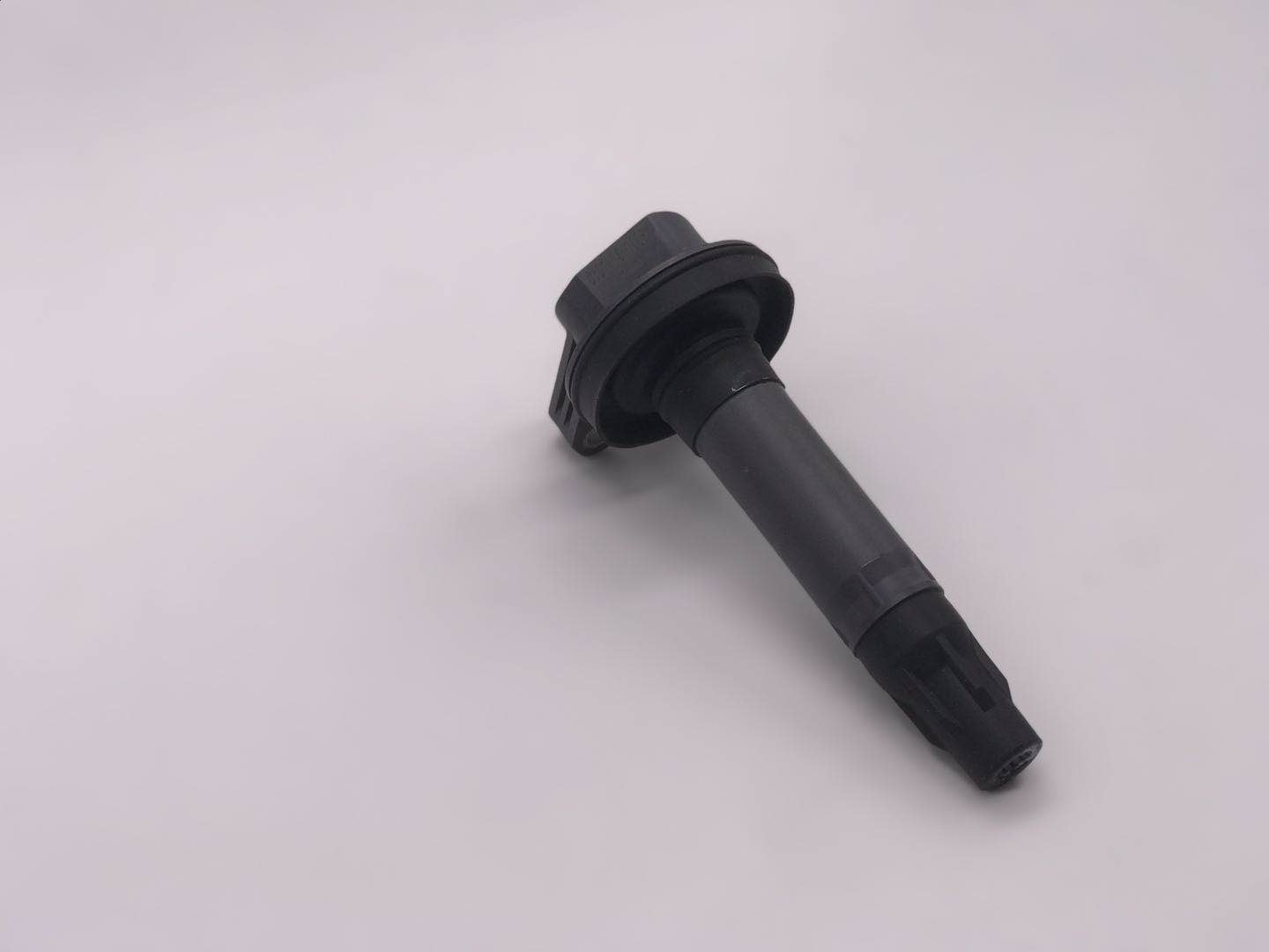 ISO Nissan CY01-18-100B Car Ignition Coil TS16949 Black Auto Parts