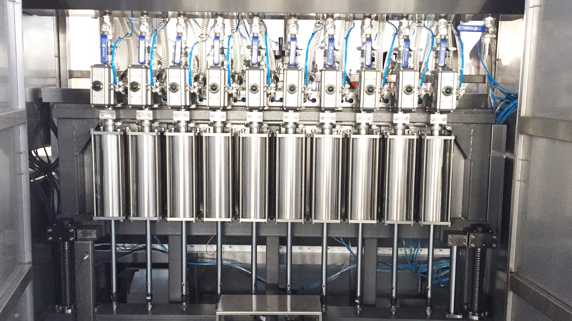 GMP Pneumatic Pharmaceutical Disinfection Capping Machine