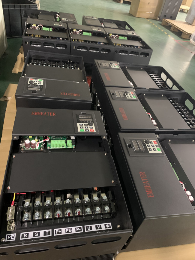 AC380V 800KW Variable Frequency Converters Built In PLC For Water Pump