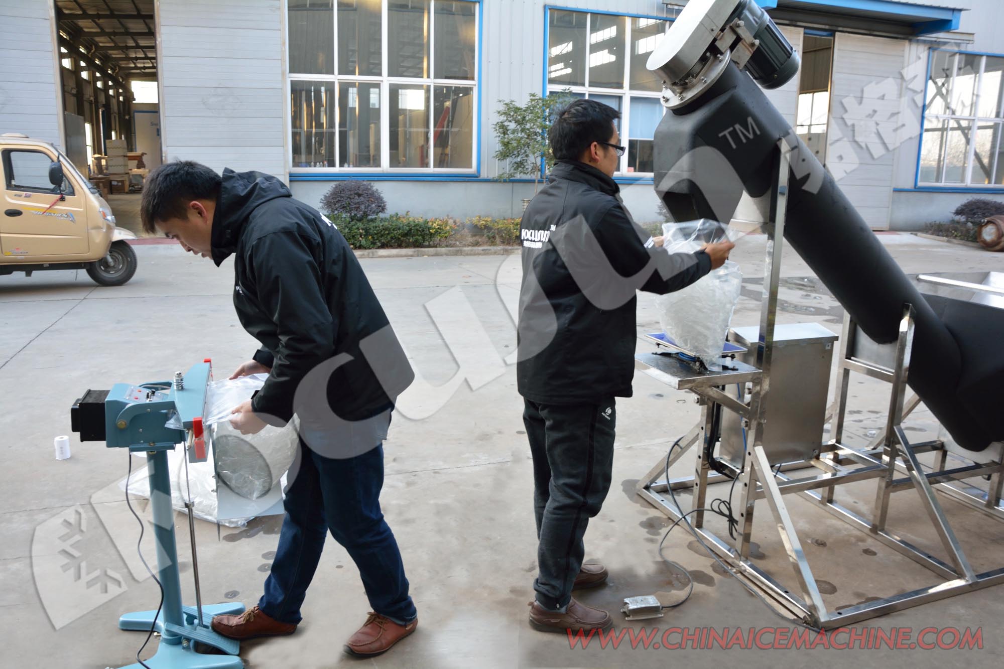 Energy Mining Industry Semi Automatic Ice Packer for Commercial in Plastic Packaging