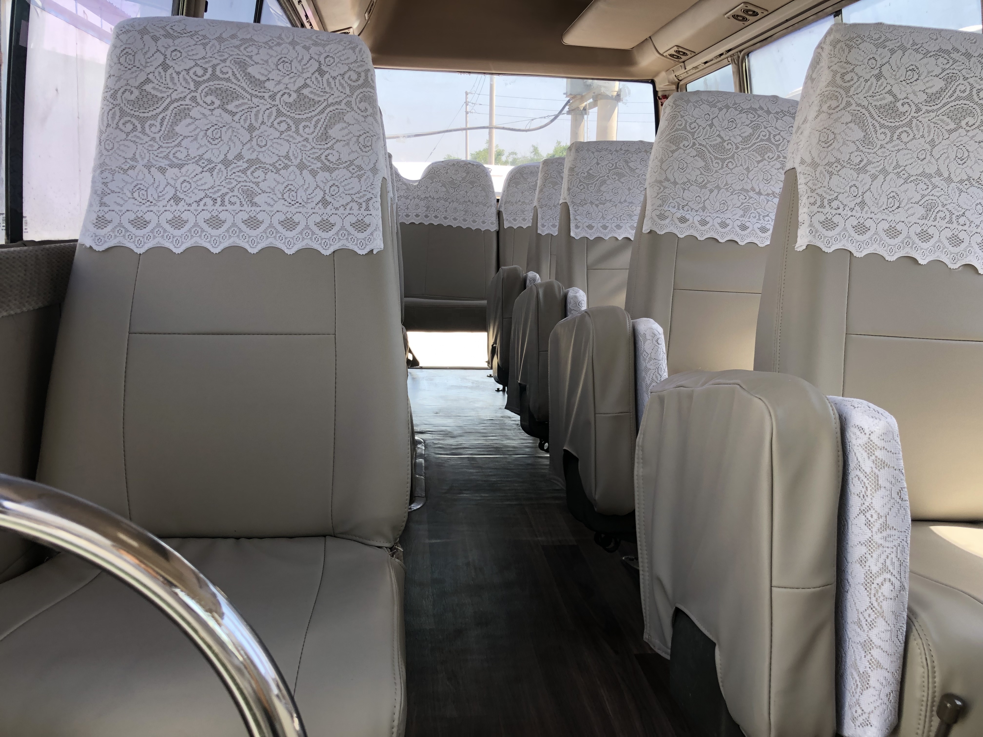 V6 4.0 6GR 2.7L VVT-I Engine Used Coaster Bus with 30 Seats in Excellent Condition
