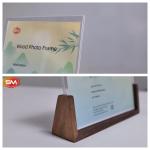 High Light Transmission Acrylic Photo Stand With Wood Base Eco-friendly