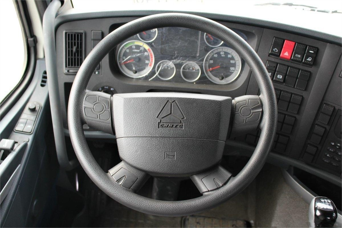 High Performance Engine Truck Used Tractor HOWO T7H Born For Transportation