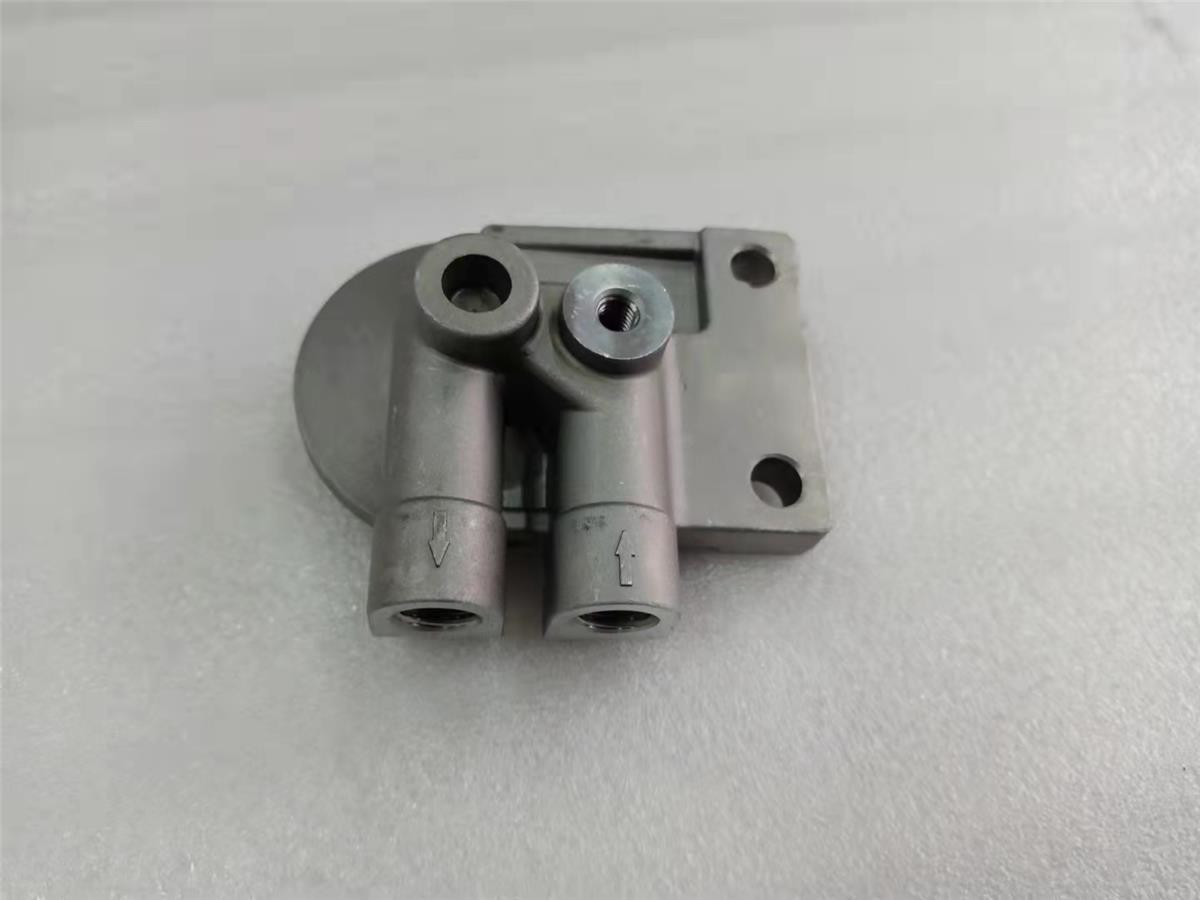 Fuel Filter Head Engine Part Fuel Filter Seat 600-311-9640 For PC200-5