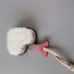 Heart Shape Facial Makeup Brush Plastic Easy Grip Handle