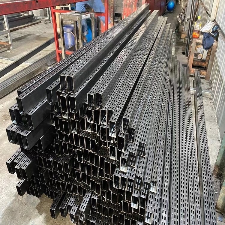 Laser Cutting Machine For U-Shaped Steel Or Metal Pipes Made In Foshan China