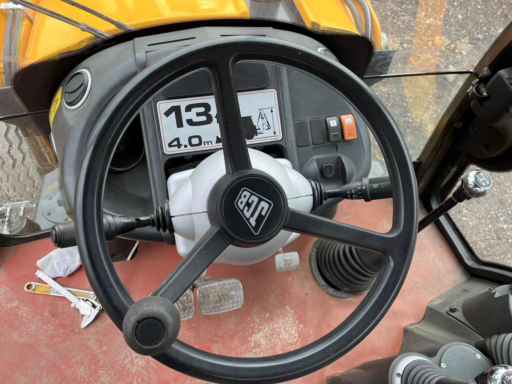 Used JCB 4CX 3CX Small Excavator 1.3m³ Bucket Backhoe Loader 7800kg