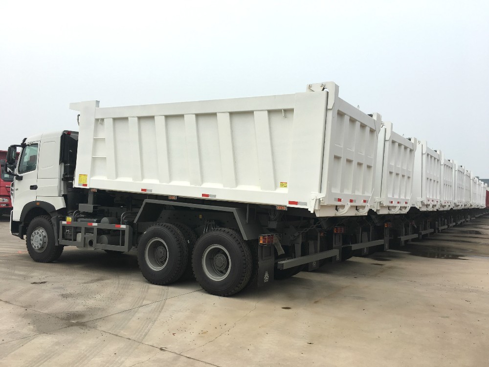 16-20 Cubic Meters Sinotruk HOWO A7 Truck , 6x4 10 Wheels 336HP 371HP End Dump Truck