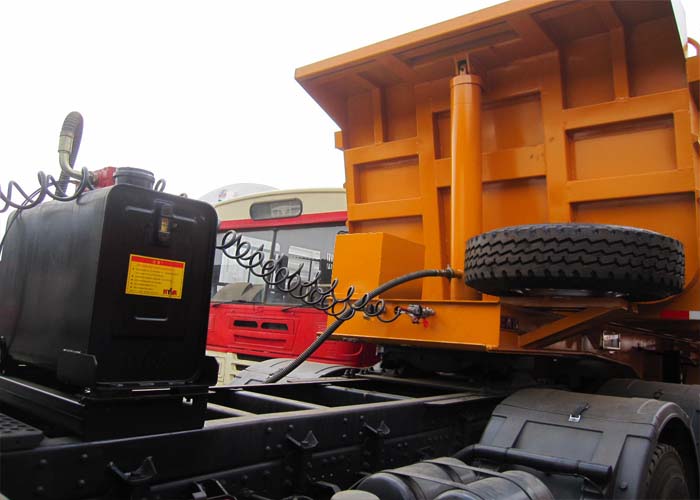End tipper trailer
