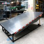 Adjustable Electric Hydraulic Dock Leveler Lifts 400mm Lowers 300mm