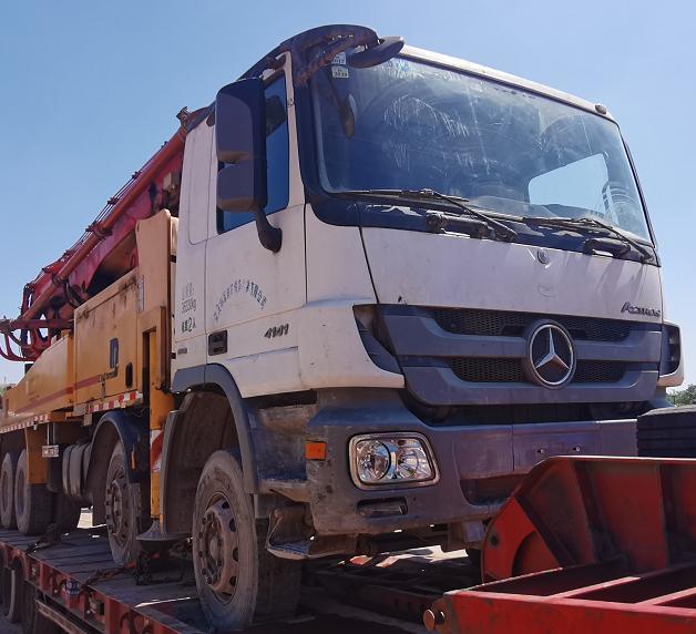 Used Secondhand Putzmeister Concrete Pump 46m 56m Truck for Mixer