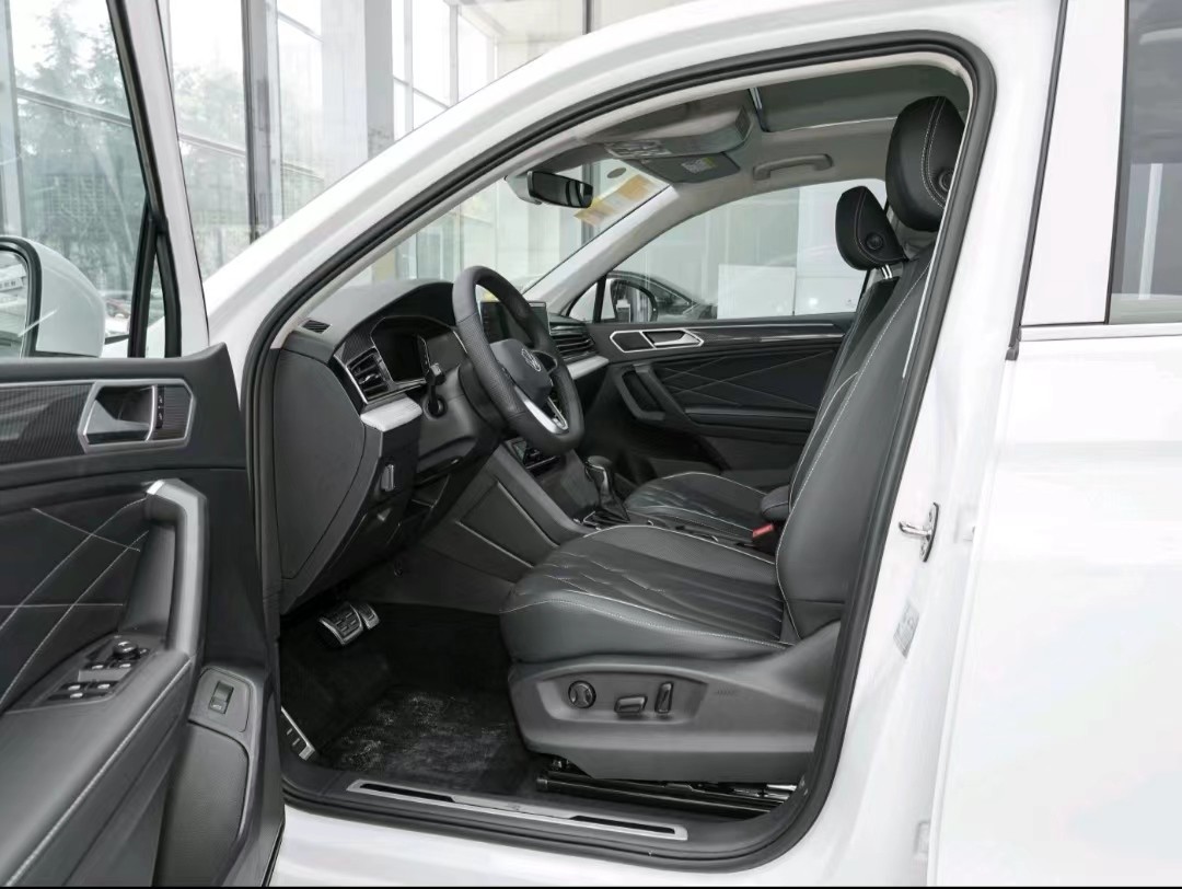 VW Tiguan L 2023 New Car 330TSI Auto 4wd R Line Flagship Edition MidSize SUV 7 Seater