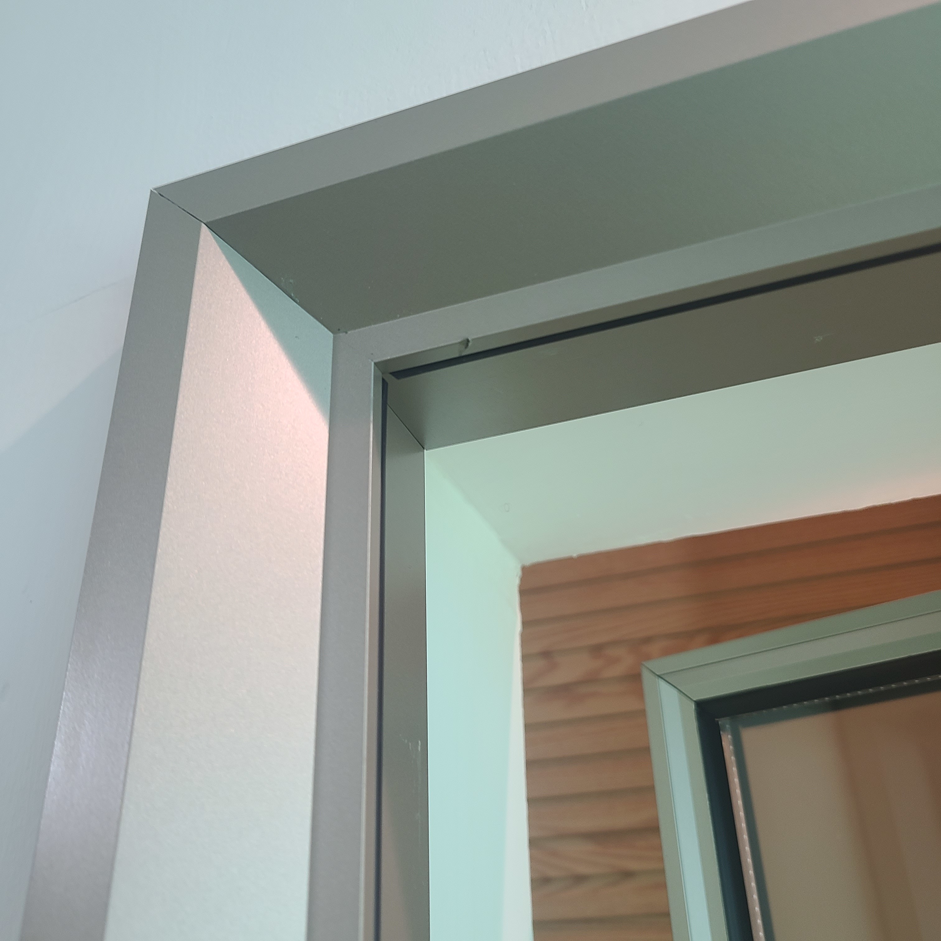 Polished Waterproof Aluminium Sliding Window Profile Heat Insulation