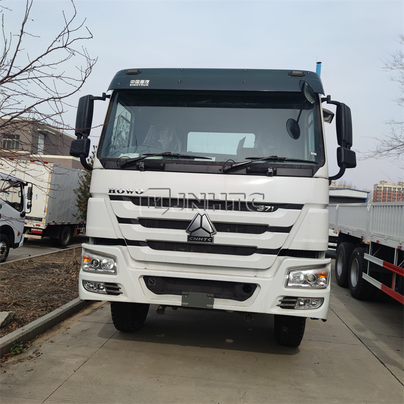 Sinotruk 100 Ton Tow Truck 450hp For Semi Truck Trailer