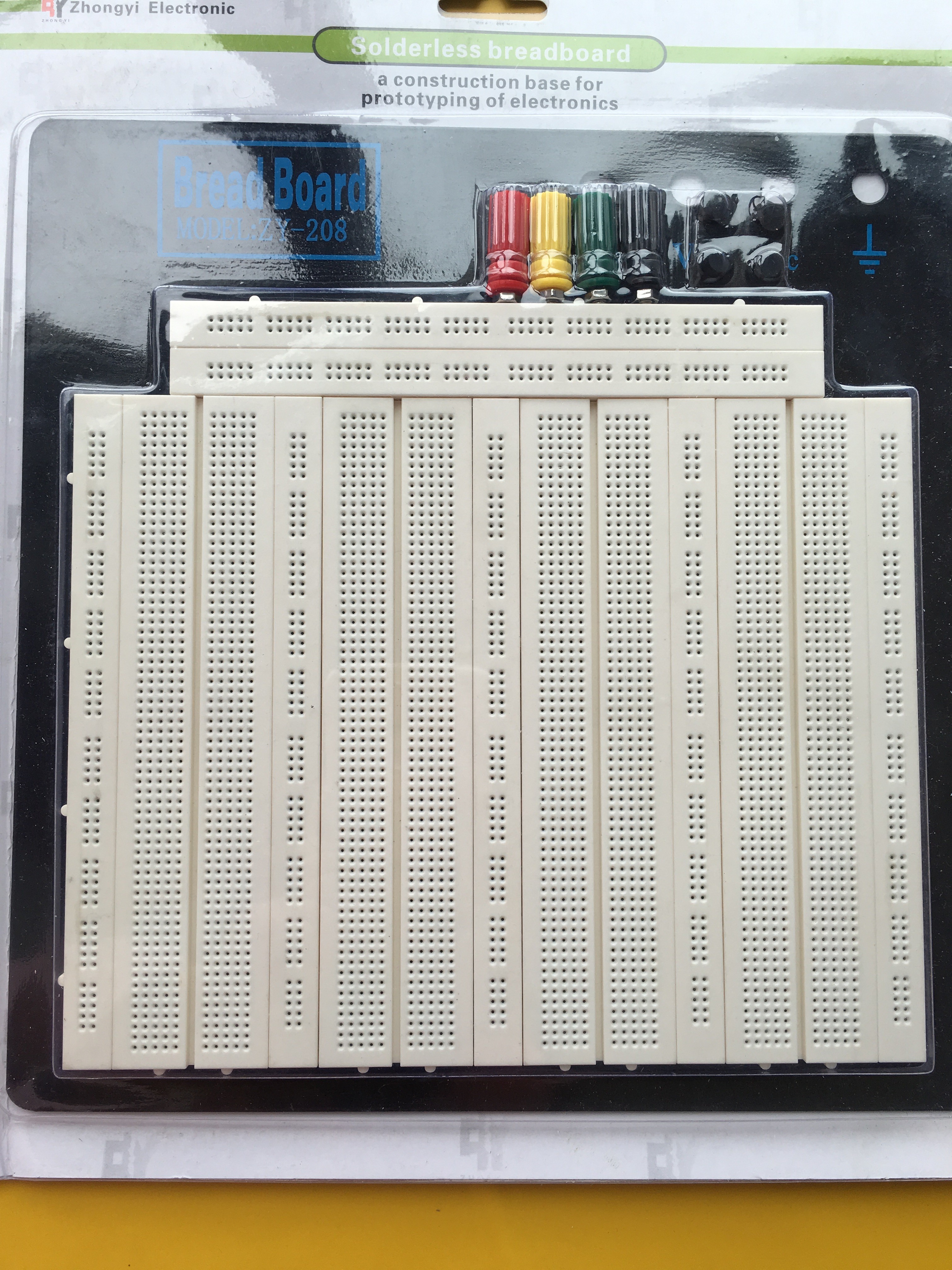 Big Size White Round Hole Breadboard Spring Clip Surface Finishing 4 Cushions