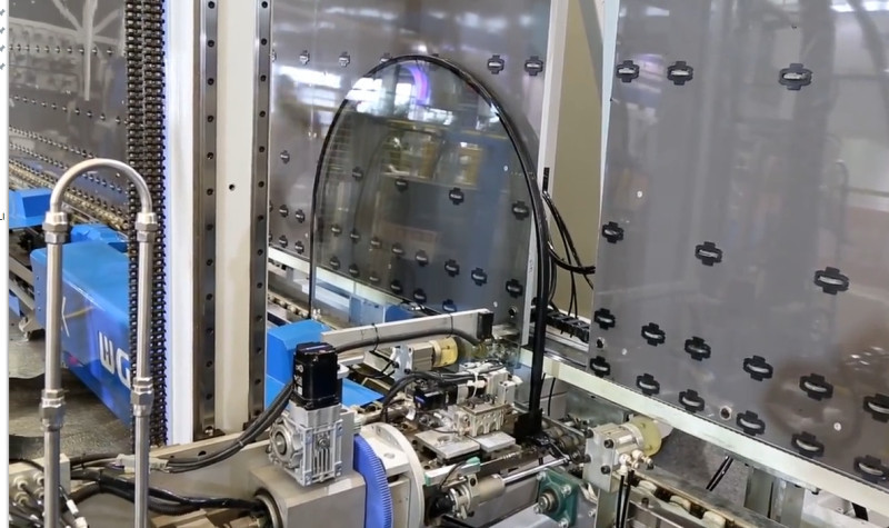 Fully Automatically Insulating Glass Sealing Robot