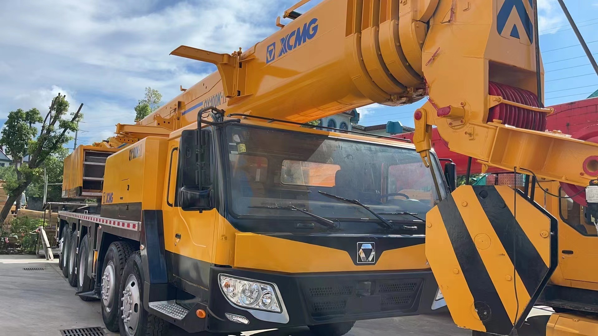 Chinese XCMG Crane QY100K 100 Ton Used Truck Cranes