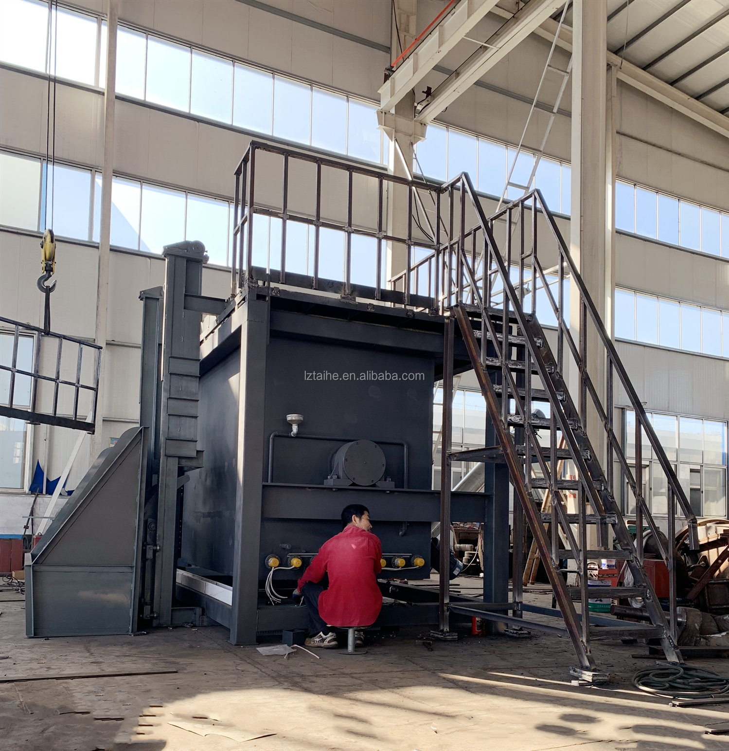 Jacketed Reactor with Stainless Steel Industry Tank and High- Carbon Steel Agitator