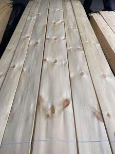 Quality Pinus Pine Wood Veneer 0.7mm Knotty Pine MDF Plain Sliced Veneer wholesale