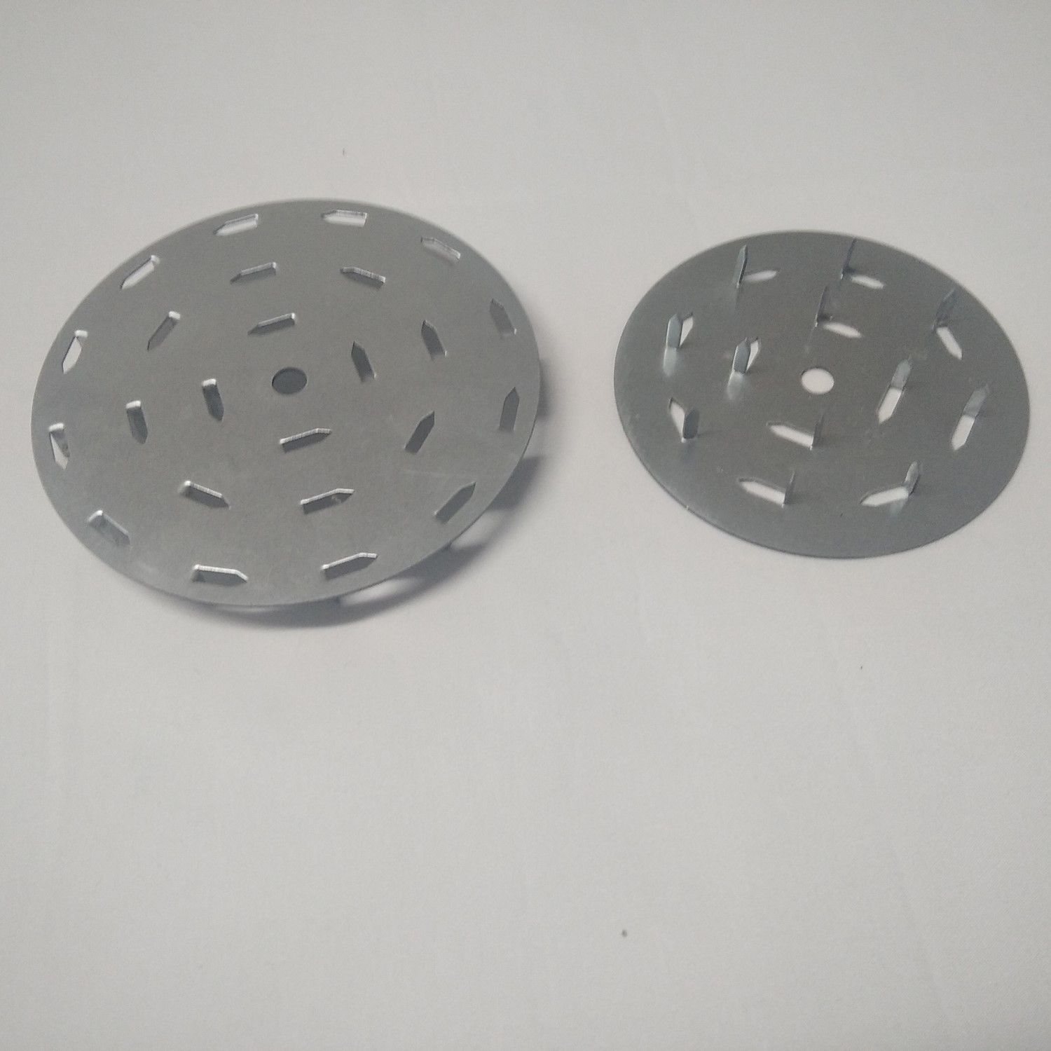 Roofing Wood Connector 1mm Thick Galvanized Steel Truss Plate with Nail Teeth 8mm