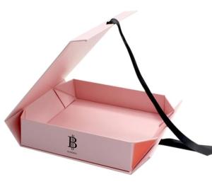 Quality SGS Paper Folding Gift Box , BSCI Paperboard Garment Packaging Box wholesale