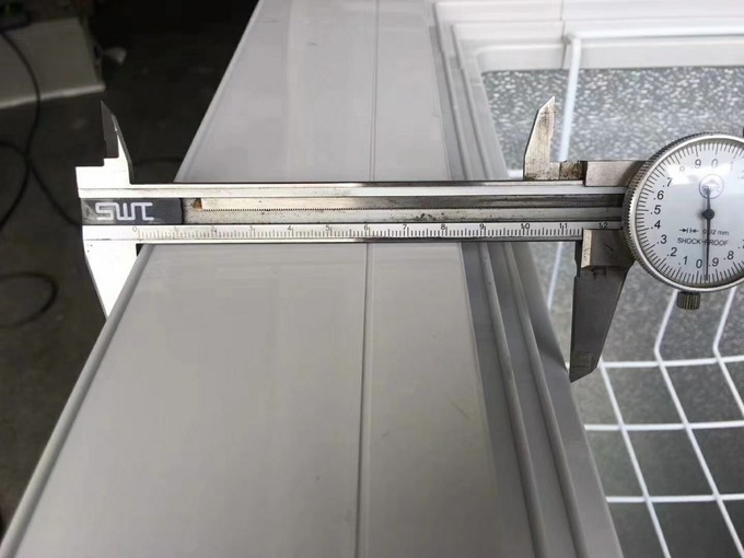 Horizontal freezer a freezer for refrigerating fresh food and meat Direct cooling 8